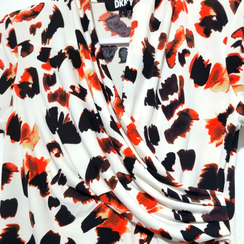DKNY Women's Printed Faux-Wrap Top Small - Picture 3 of 6